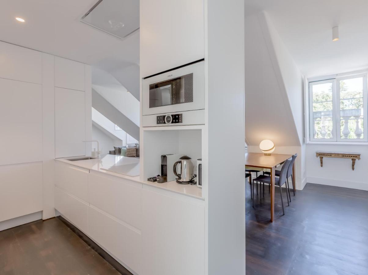 Principe Real Charming Garden View Flat At The Heart Of Lisbon Apartment Exterior foto