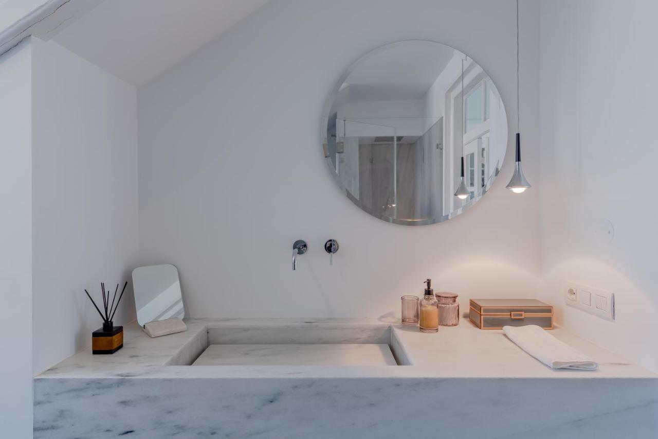 Principe Real Charming Garden View Flat At The Heart Of Lisbon Apartment Exterior foto